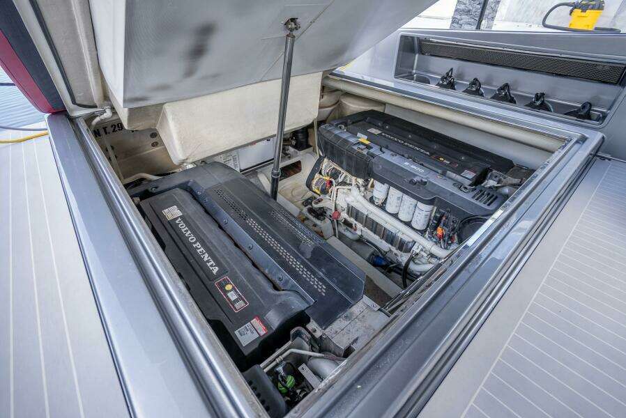 L O U  55ft VanDutch Yacht For Sale