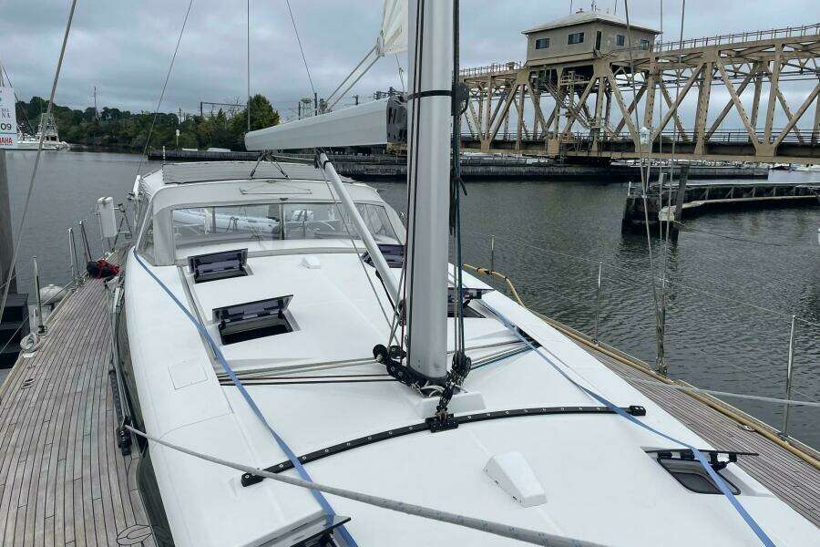 GENKA 58ft Beneteau Yacht For Sale