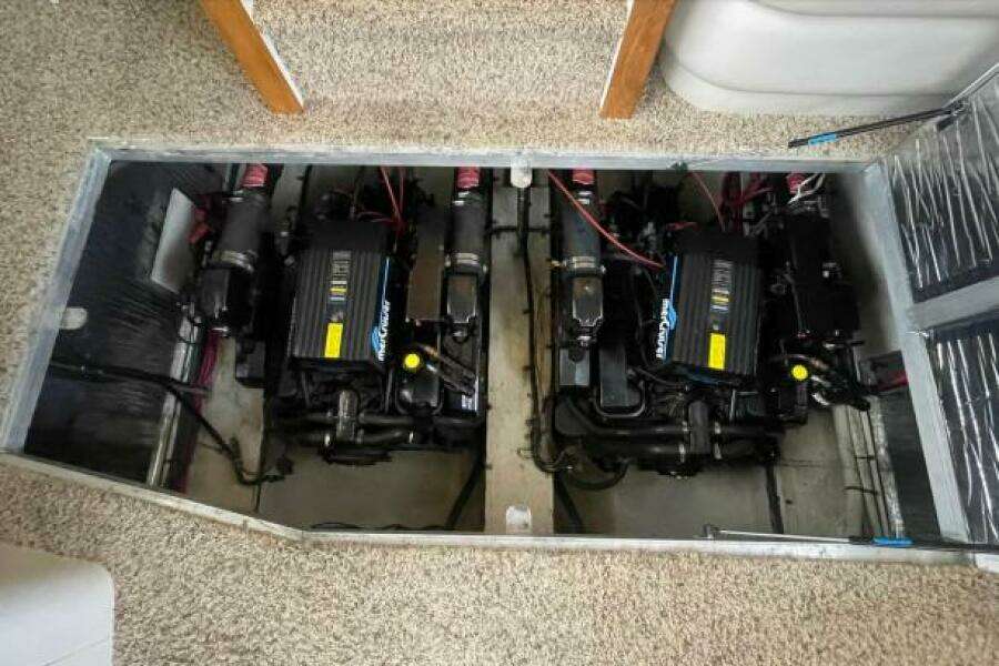 PICTURE THIS 36ft Cruisers Yachts Yacht For Sale PICTURE THIS 36ft Cruisers Yachts Yacht For Sale