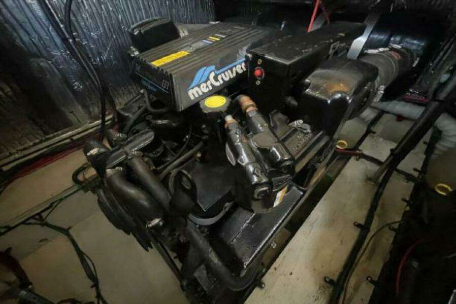 PICTURE THIS 36ft Cruisers Yachts Yacht For Sale PICTURE THIS 36ft Cruisers Yachts Yacht For Sale