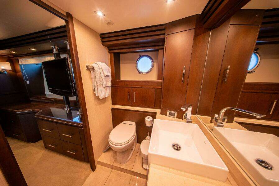 Lady Gem 70ft Marquis Yacht For Sale