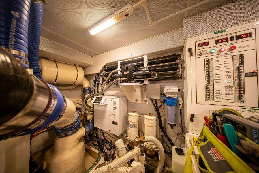 Lady Gem 70ft Marquis Yacht For Sale