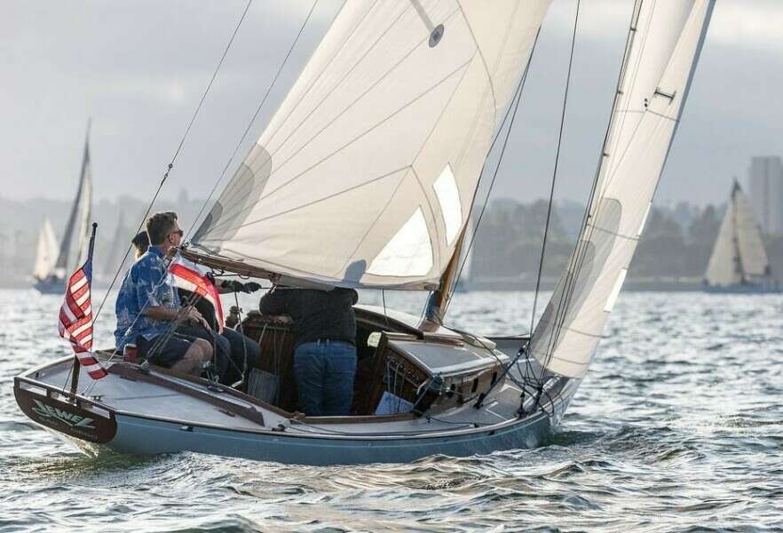 Jewel 32ft Kettenburg Yacht For Sale