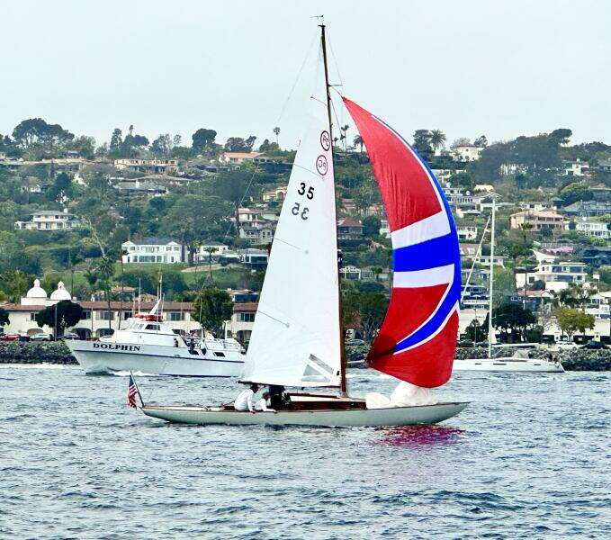 Jewel 32ft Kettenburg Yacht For Sale