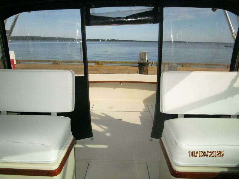 31' Pursuit upper deck aft