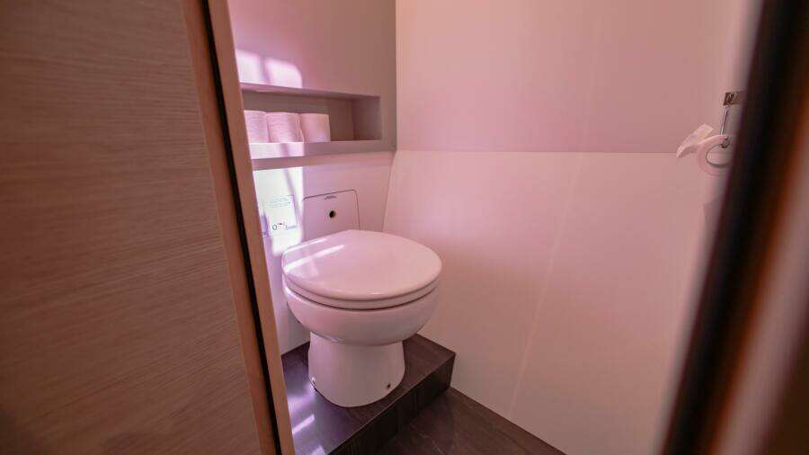 Side Track 41ft Fountaine Pajot Yacht For Sale Side Track 41ft Fountaine Pajot Yacht For Sale