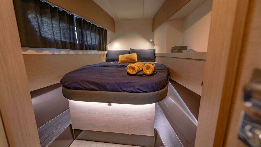 Side Track 41ft Fountaine Pajot Yacht For Sale Side Track 41ft Fountaine Pajot Yacht For Sale