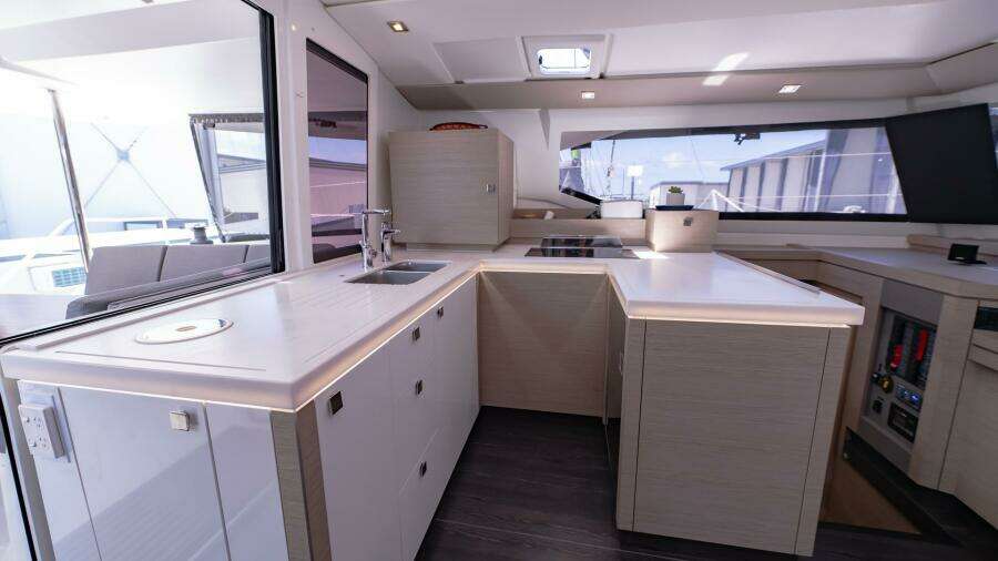 Side Track 41ft Fountaine Pajot Yacht For Sale Side Track 41ft Fountaine Pajot Yacht For Sale
