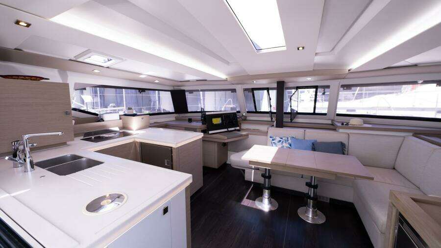 Side Track 41ft Fountaine Pajot Yacht For Sale Side Track 41ft Fountaine Pajot Yacht For Sale