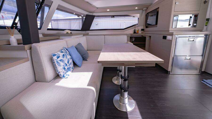 Side Track 41ft Fountaine Pajot Yacht For Sale Side Track 41ft Fountaine Pajot Yacht For Sale
