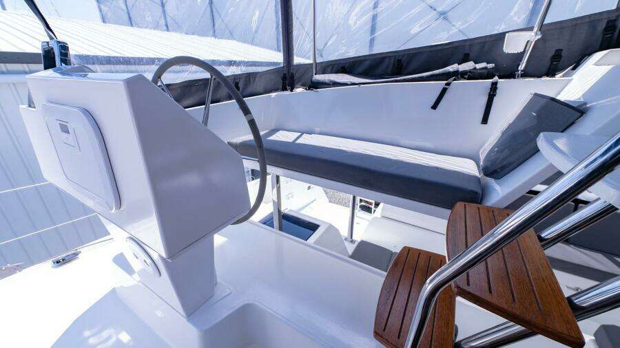 Side Track 41ft Fountaine Pajot Yacht For Sale Side Track 41ft Fountaine Pajot Yacht For Sale