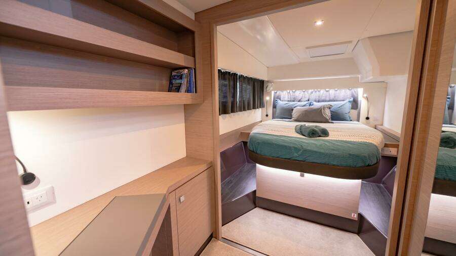 Side Track 41ft Fountaine Pajot Yacht For Sale Side Track 41ft Fountaine Pajot Yacht For Sale