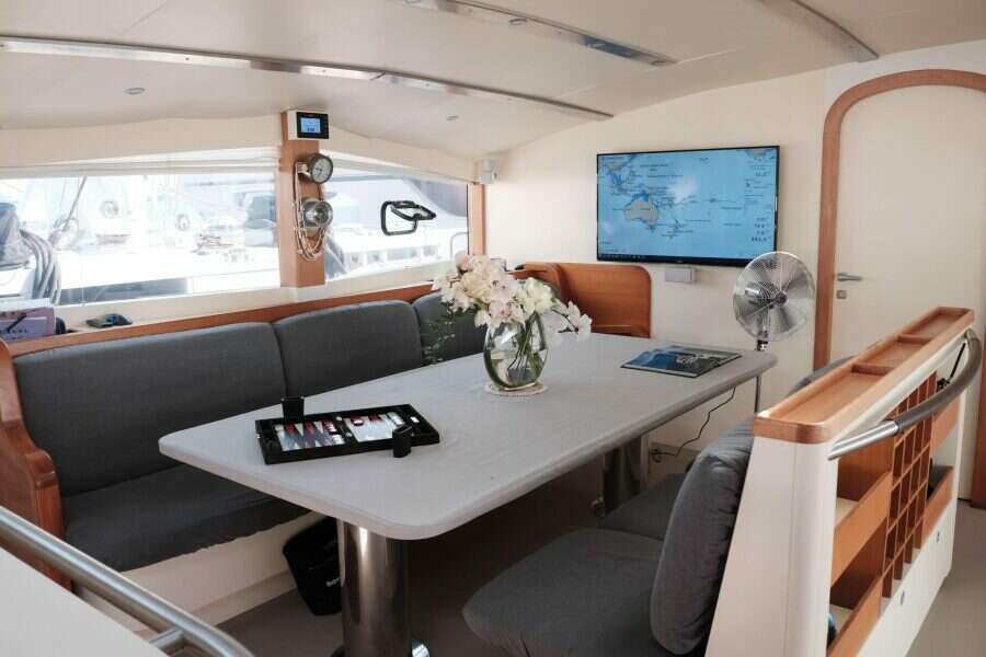 2003-multiplast-high-performance-catamaran-power-9966786-20251003125735268-4.jpg