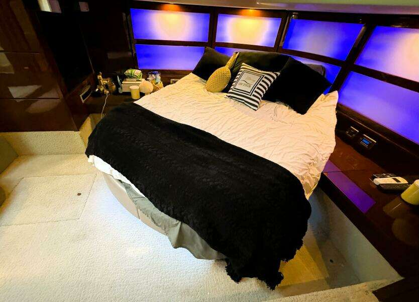 ON TOUR 47ft Sea Ray Yacht For Sale