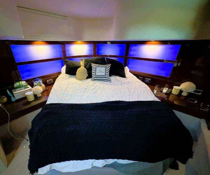 ON TOUR 47ft Sea Ray Yacht For Sale