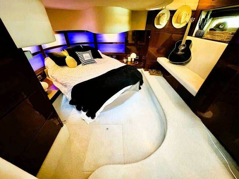 ON TOUR 47ft Sea Ray Yacht For Sale