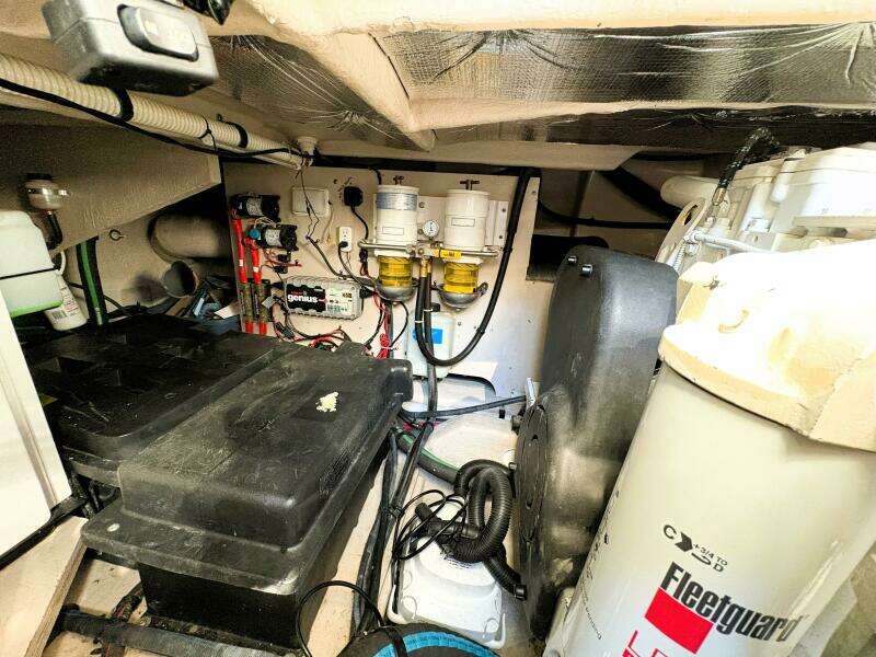 ON TOUR 47ft Sea Ray Yacht For Sale