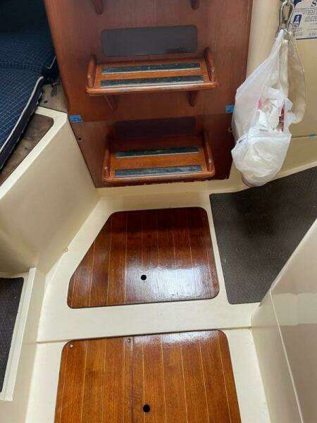 Sandoval 31ft Camper  amp  Nicholsons Yacht For Sale