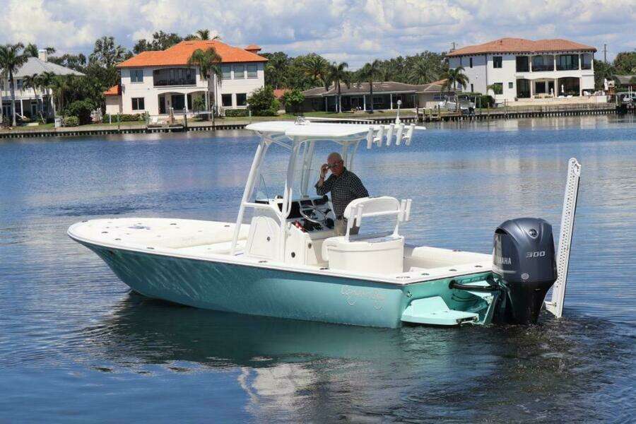 24ft Canyon Bay Yacht For Sale