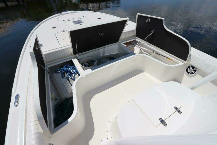 24ft Canyon Bay Yacht For Sale