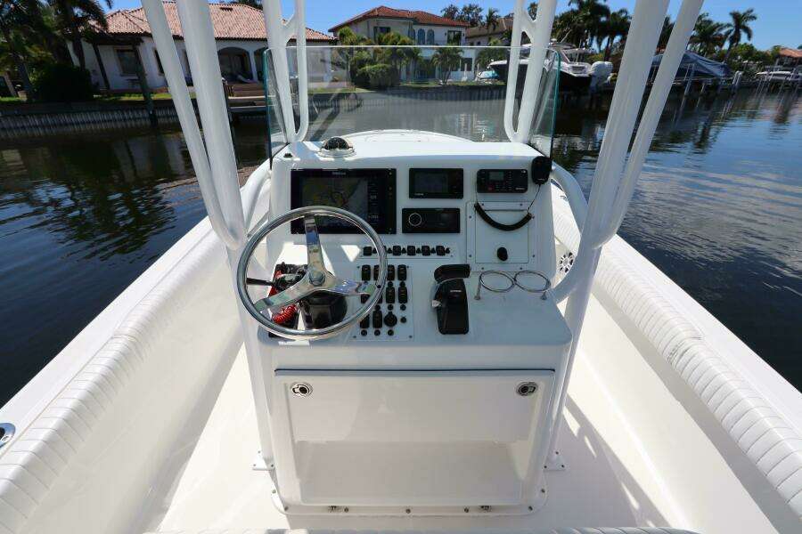 24ft Canyon Bay Yacht For Sale