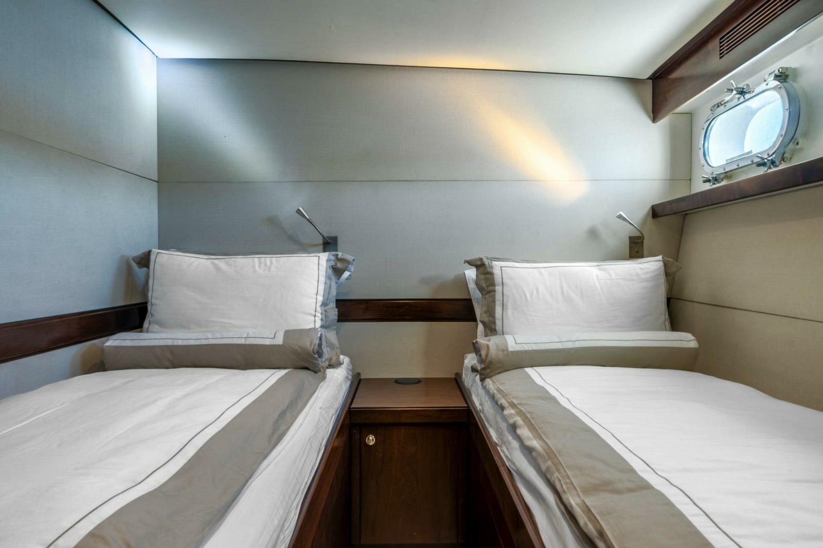 SULTANA 84ft Feadship Yacht For Sale