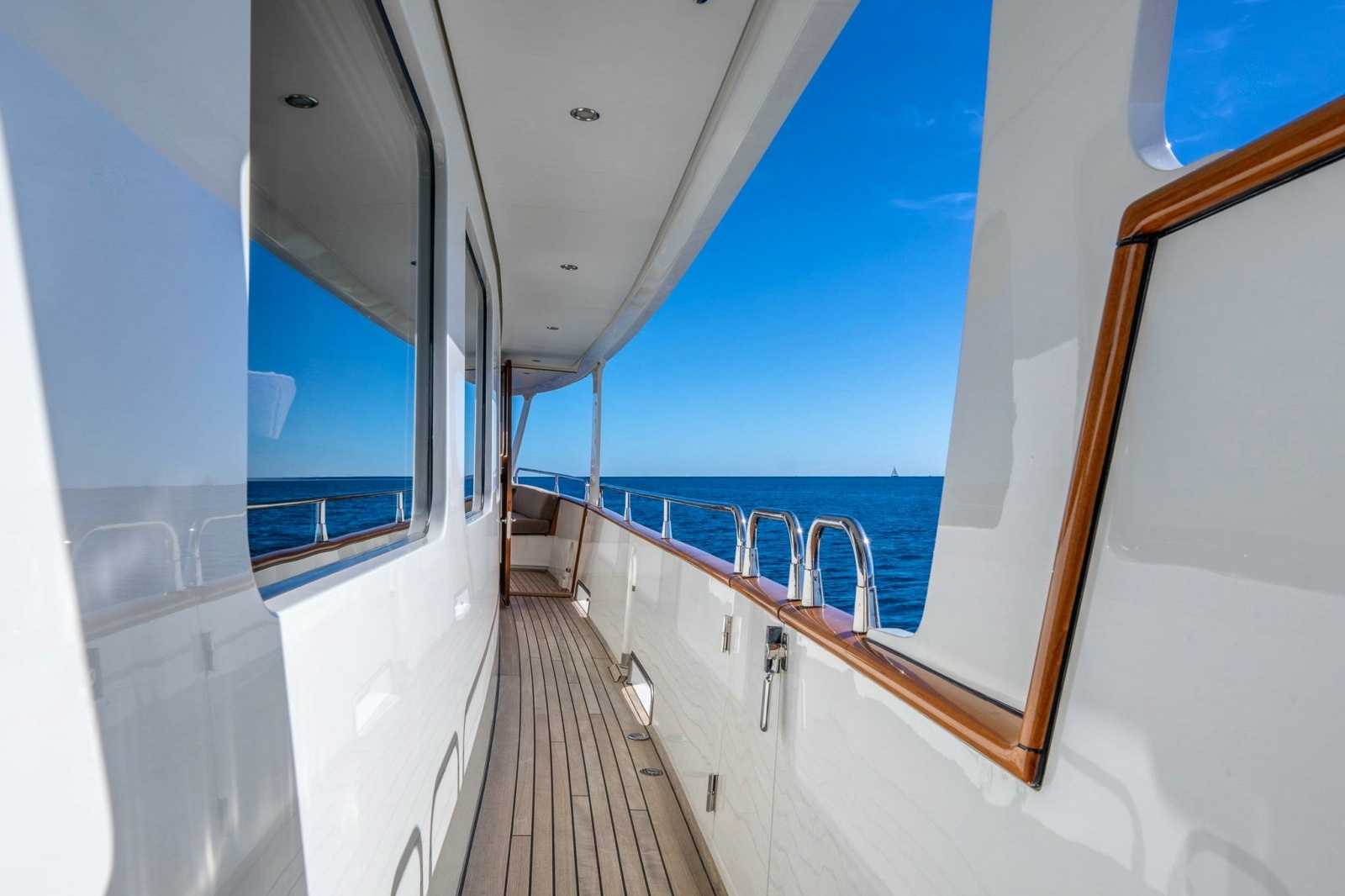 SULTANA 84ft Feadship Yacht For Sale