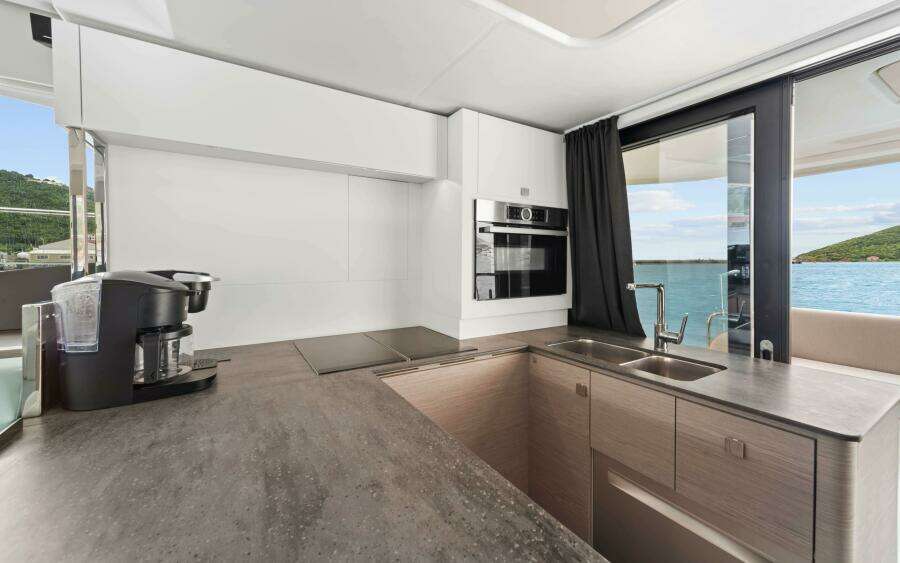 Mona Lisa 45ft Fountaine Pajot Yacht For Sale