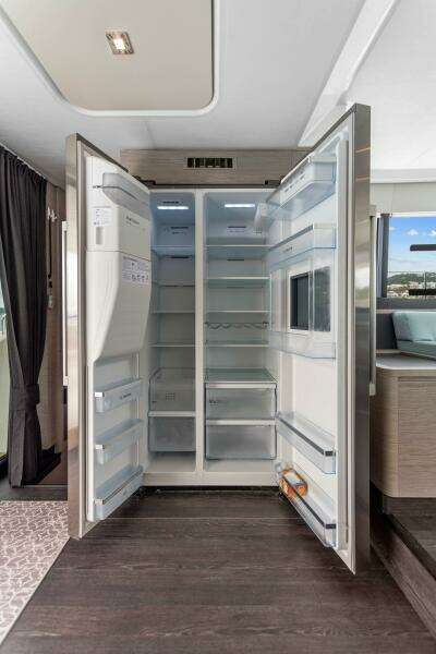 MONA LISA 45ft Fountaine Pajot Yacht For Sale