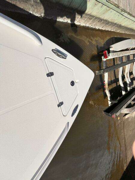 CAT 5 36ft Avanti Yacht For Sale