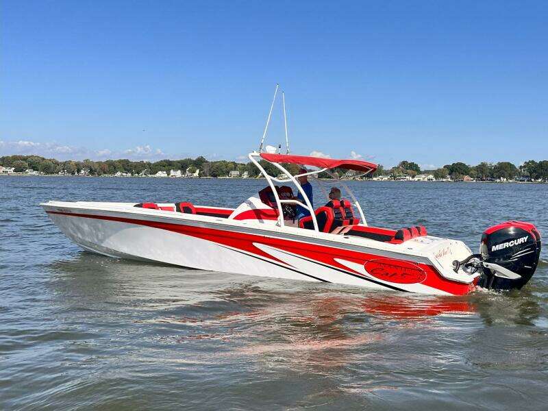 CAT 5 36ft Avanti Yacht For Sale