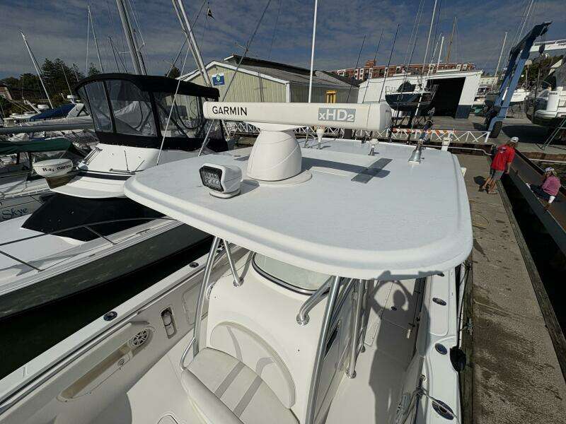 32ft Boston Whaler Yacht For Sale