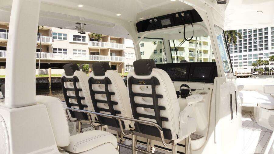 REEL COWBOY 42ft HCB Yacht For Sale