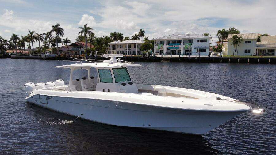 REEL COWBOY 42ft HCB Yacht For Sale