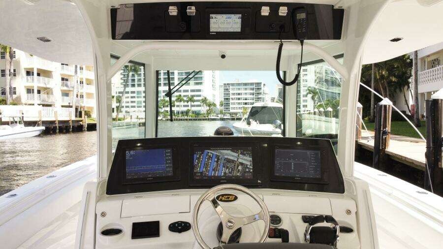 REEL COWBOY 42ft HCB Yacht For Sale