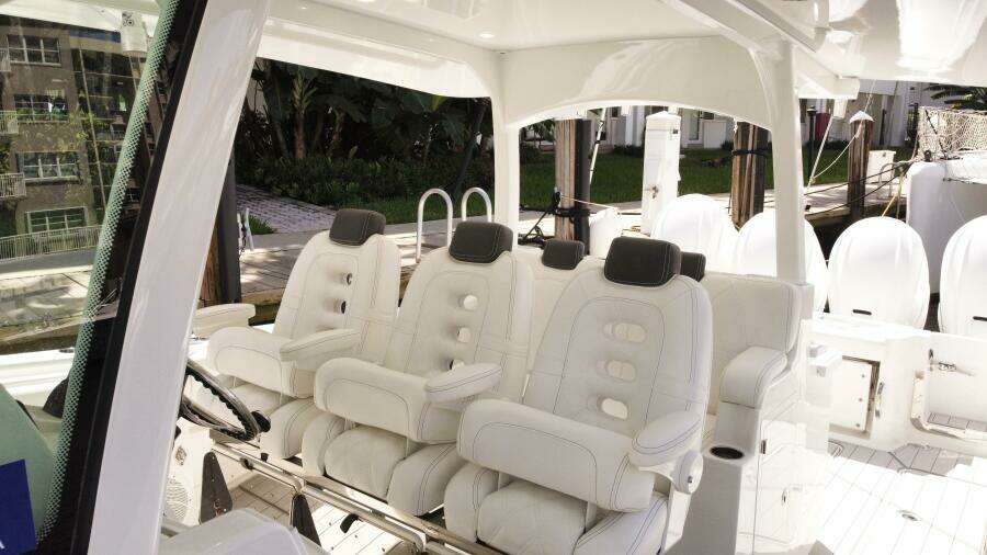 REEL COWBOY 42ft HCB Yacht For Sale