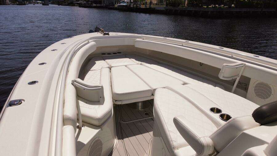 REEL COWBOY 42ft HCB Yacht For Sale