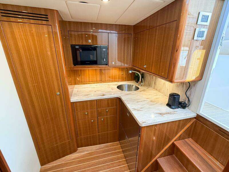 Bandit 38ft Viking Yacht For Sale