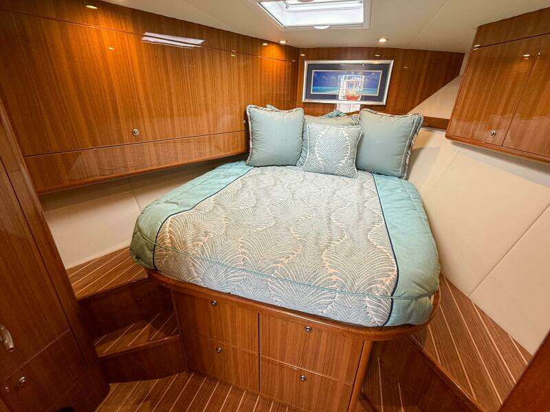 Bandit 38ft Viking Yacht For Sale