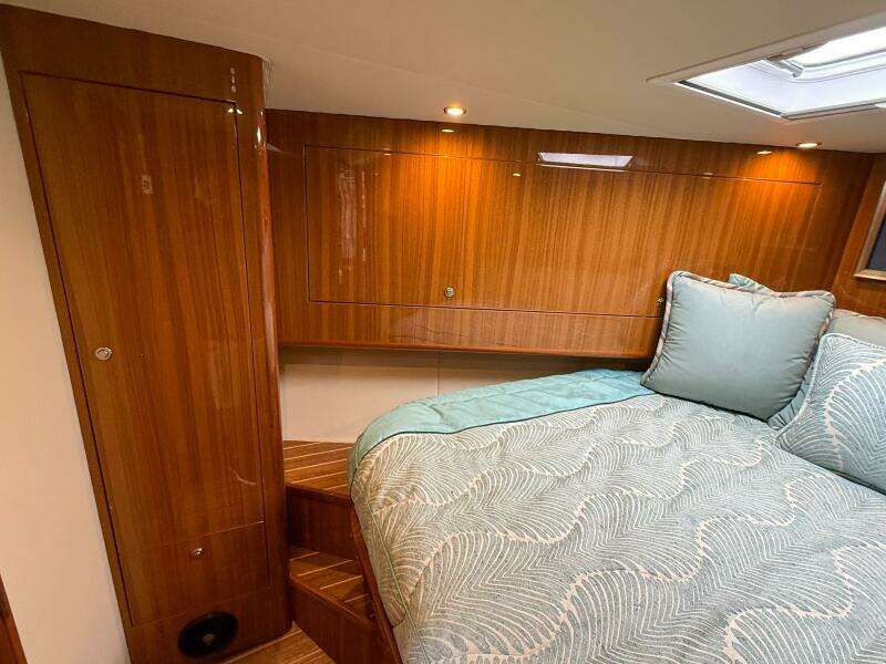 Bandit 38ft Viking Yacht For Sale