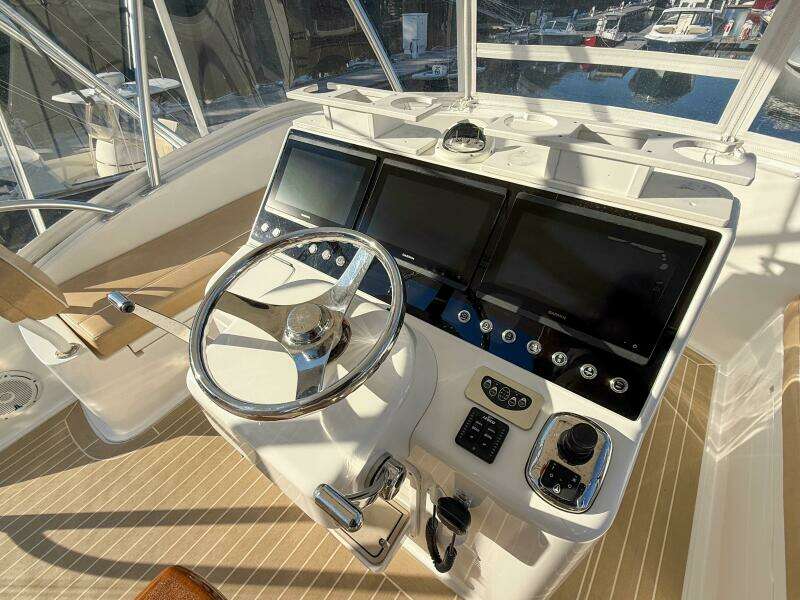 Bandit 38ft Viking Yacht For Sale