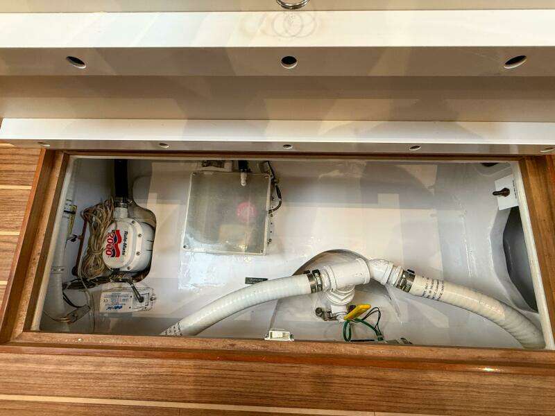 Bandit 38ft Viking Yacht For Sale