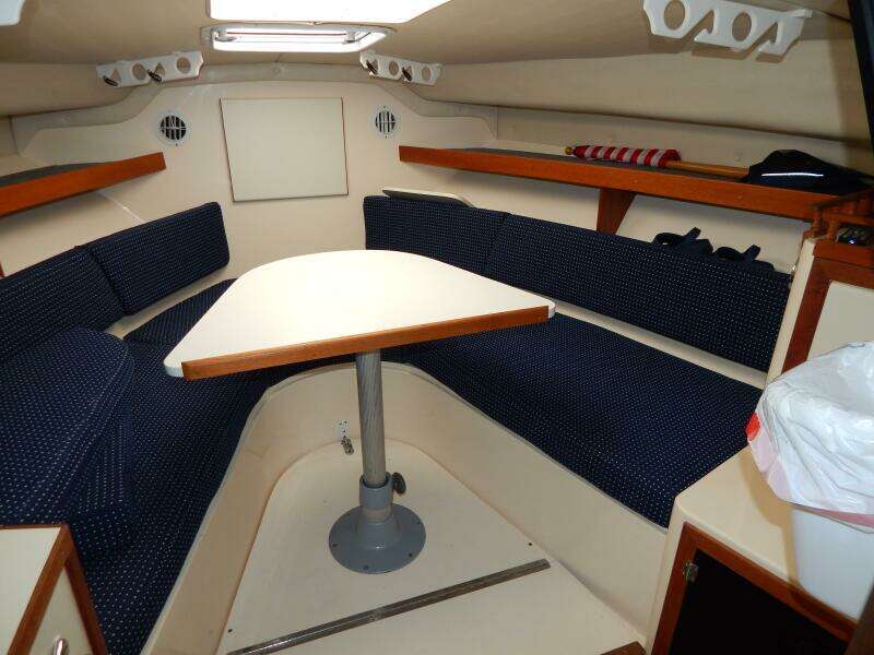Rip Rap 27ft Phoenix Yacht For Sale