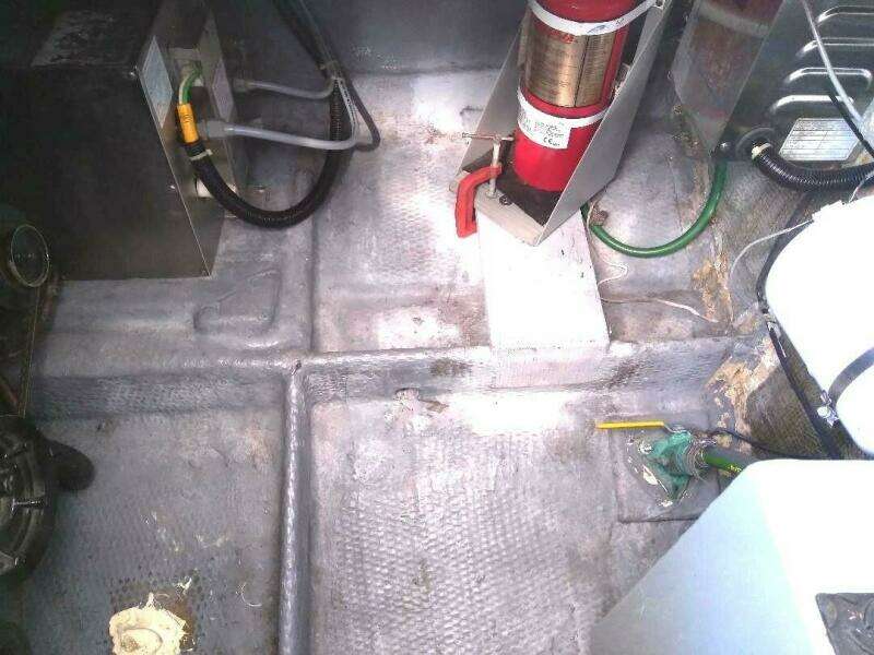 Rip Rap 27ft Phoenix Yacht For Sale