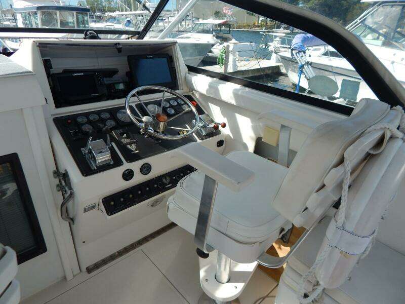 Rip Rap 27ft Phoenix Yacht For Sale