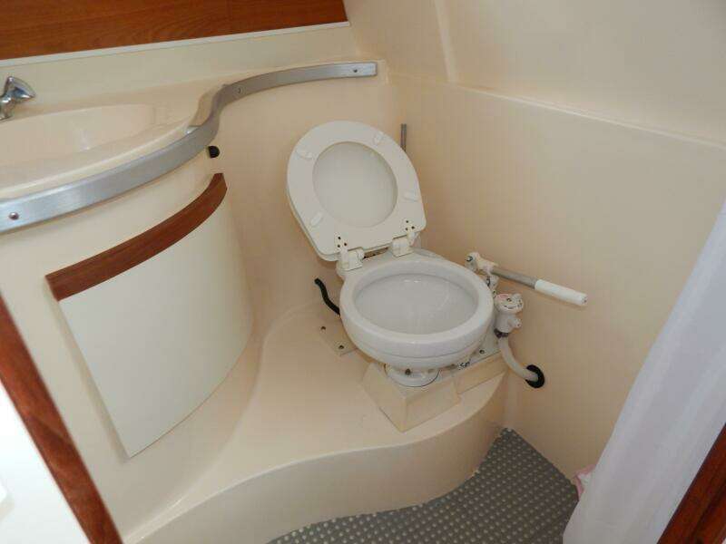 Rip Rap 27ft Phoenix Yacht For Sale