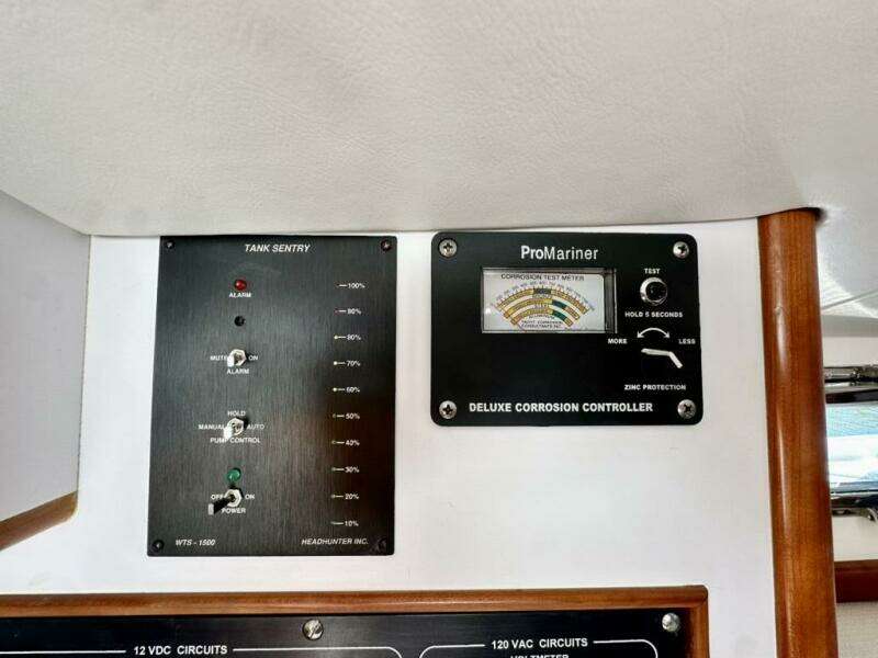 MAESTRO 38ft Lyman Morse Yacht For Sale