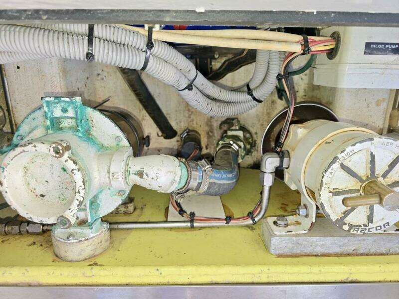 MAESTRO 38ft Lyman Morse Yacht For Sale