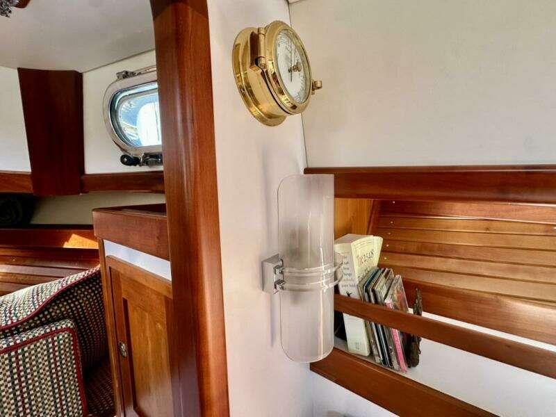 MAESTRO 38ft Lyman Morse Yacht For Sale