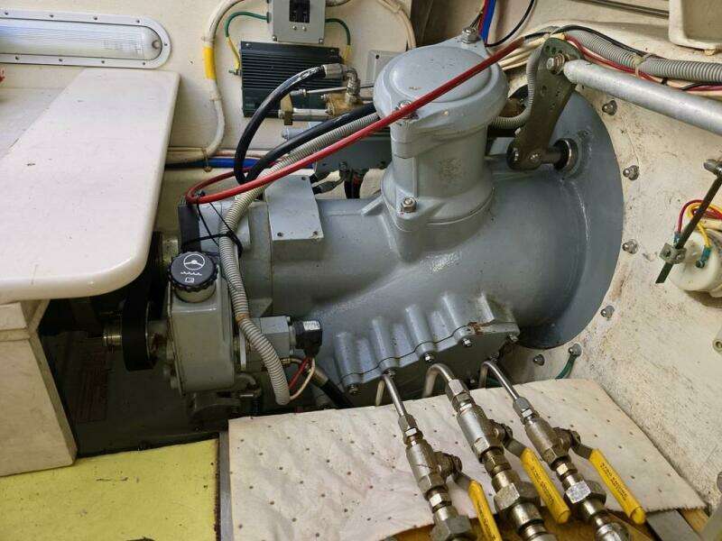 MAESTRO 38ft Lyman Morse Yacht For Sale